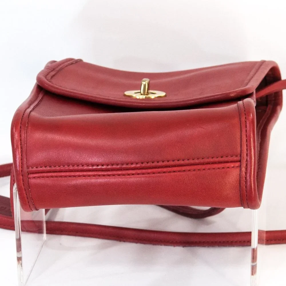 Coach Vintage Red Scooter Swing Pack (L5D 9893) - Picture 7 of 10